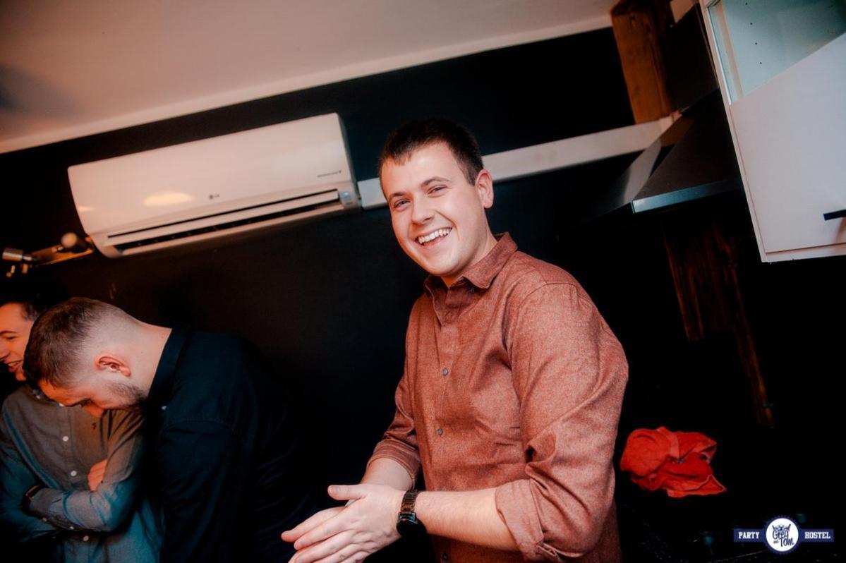 Hostel Greg&tom Party